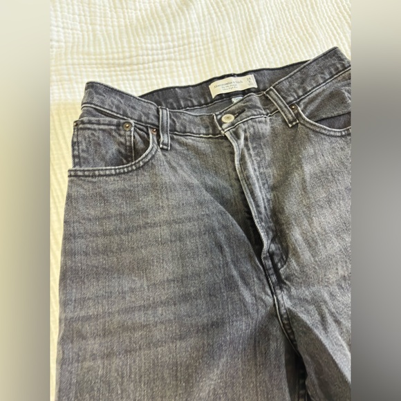 AbercrombieCurve Love Straight Ultra High Rise 
 Gray Black Denim Jeans - Picture 2 of 5